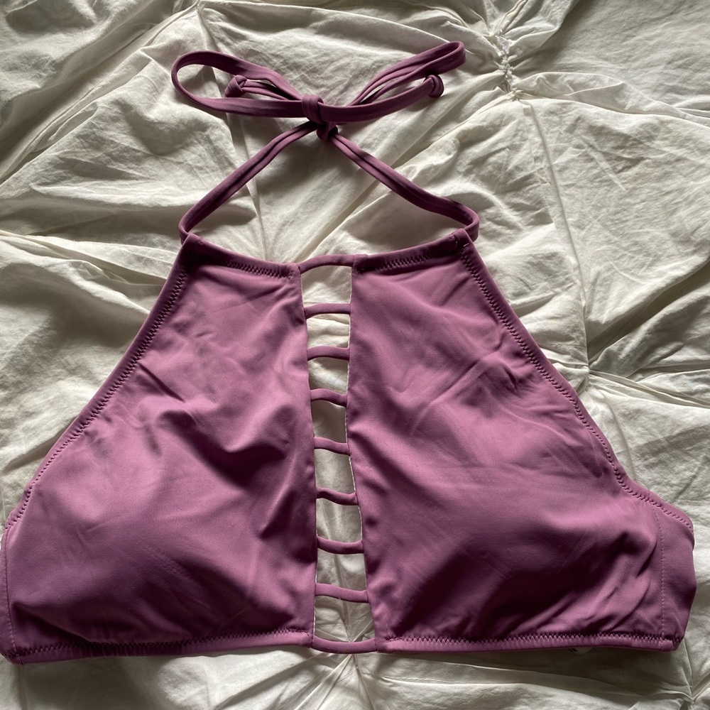 Pink Victoria’s Secret bikini top
